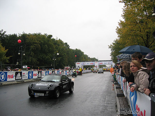 Foto vom Berlin Marathon 2004 - 12510