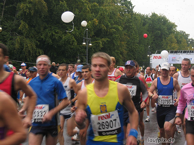 Foto vom Berlin Marathon 2004 - 12518