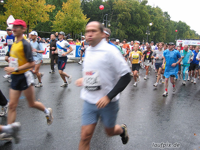 Foto vom Berlin Marathon 2004 - 12533