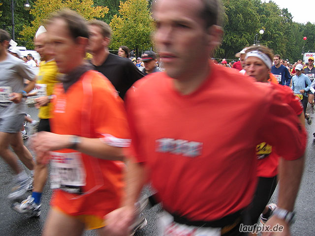 Foto vom Berlin Marathon 2004 - 12545