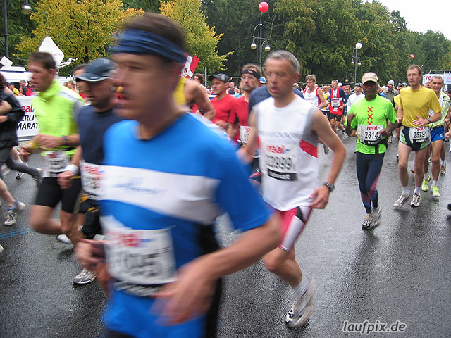 Foto vom Berlin Marathon 2004 - 12573