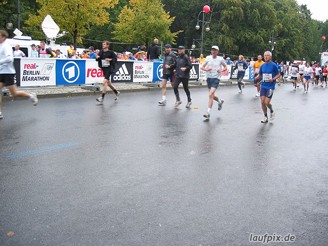 Foto vom Berlin Marathon 2004 - 12607