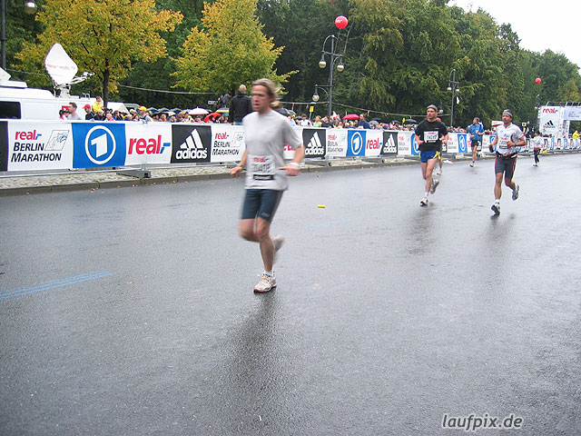 Foto vom Berlin Marathon 2004 - 12614