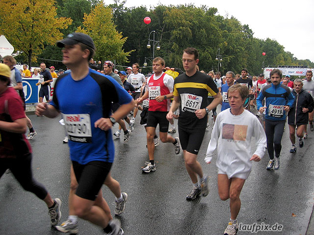 Foto vom Berlin Marathon 2004 - 12630