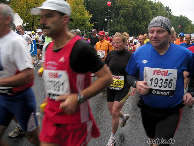 Foto vom Berlin Marathon 2004 - 12645