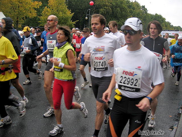 Foto vom Berlin Marathon 2004 - 12695