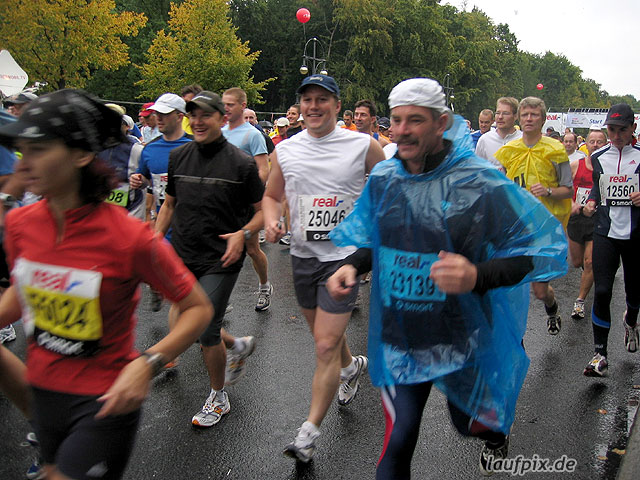 Foto vom Berlin Marathon 2004 - 12696