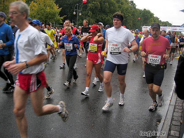Foto vom Berlin Marathon 2004 - 12699