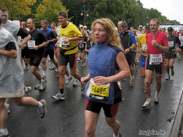 Foto vom Berlin Marathon 2004 - 12710