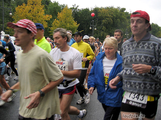 Foto vom Berlin Marathon 2004 - 12738