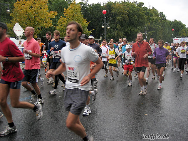 Foto vom Berlin Marathon 2004 - 12744
