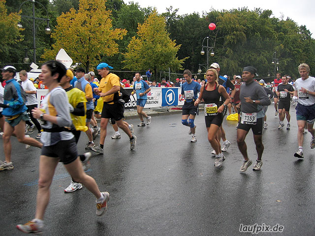 Foto vom Berlin Marathon 2004 - 12748