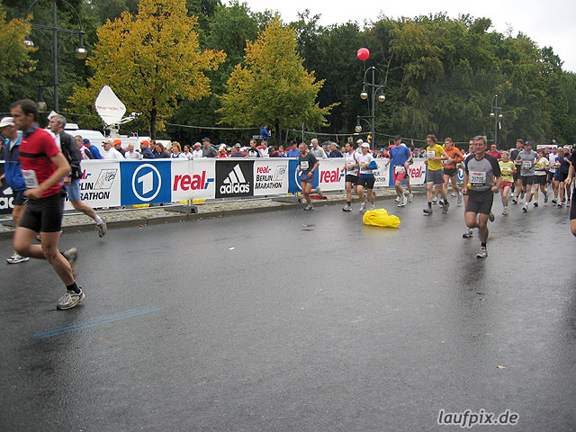 Foto vom Berlin Marathon 2004 - 12750