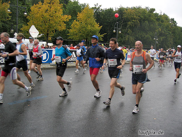 Foto vom Berlin Marathon 2004 - 12755