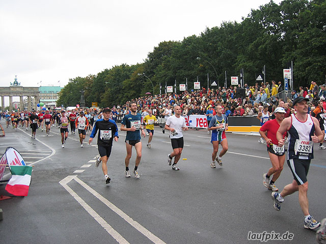 Foto vom Berlin Marathon 2004 - 13196