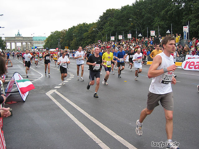 Foto vom Berlin Marathon 2004 - 13200
