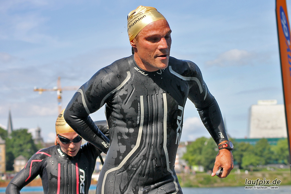 Bonn Triathlon - Swim 2012 - 100
