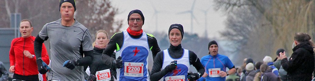 Fotos Silvesterlauf Werl Soest 2016  (Teil 3) Silvesterlauf von Werl nach Soest ber die B1, bei KM 13